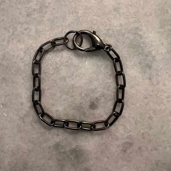 Gun-metal Chain Bracelet - Picture 1 of 2